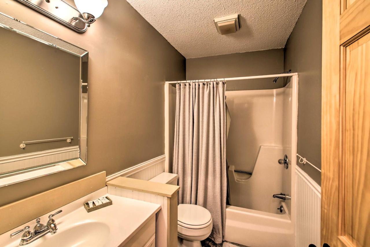 Updated Loon Townhome With Mtn Views And Ski Shuttle! Лінкольн Екстер'єр фото